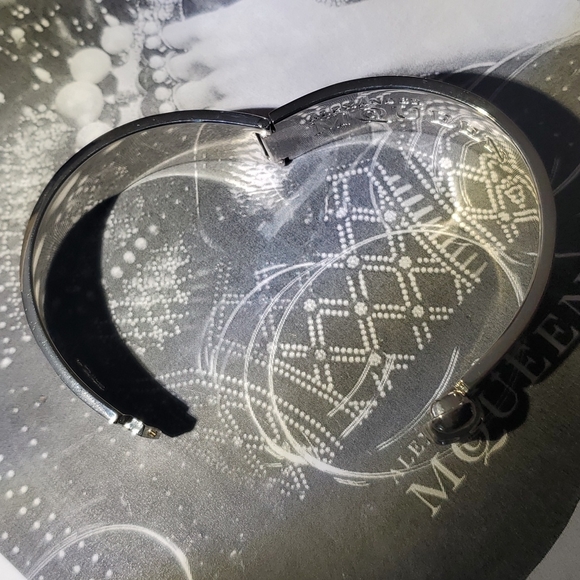 Alexander McQueen Bracelet - Picture 5 of 8